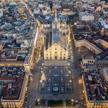 Navigli - Downtown - Duomo Spacious Two Bedroom Apartment - Close To Metro - Ac - Wi-Fi Milão Exterior foto