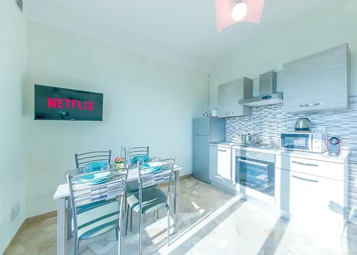 Navigli - Downtown - Duomo Spacious Two Bedroom Apartment - Close To Metro - Ac - Wi-Fi